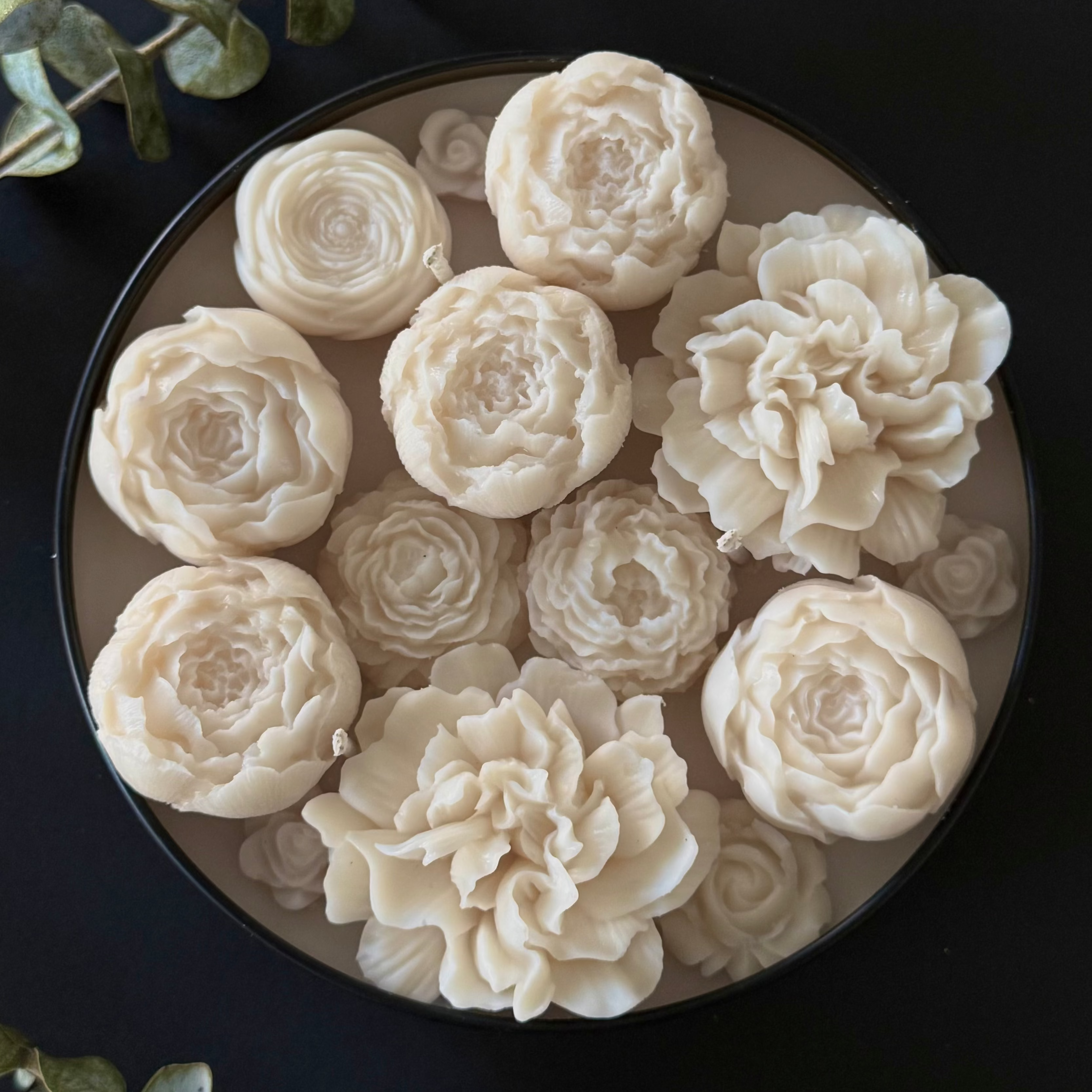 Flowerbed Dough Bowl Candle